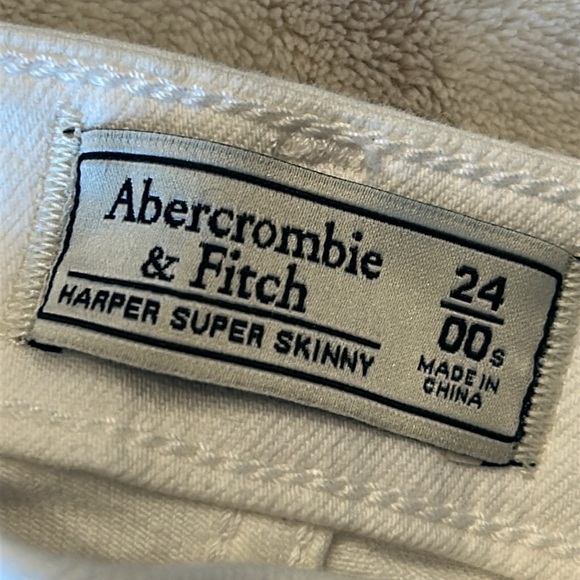 NWT Ambercrombie Fitch A & F Harper Super Skinny White Jeans Size 24 Short - Picture 8 of 10